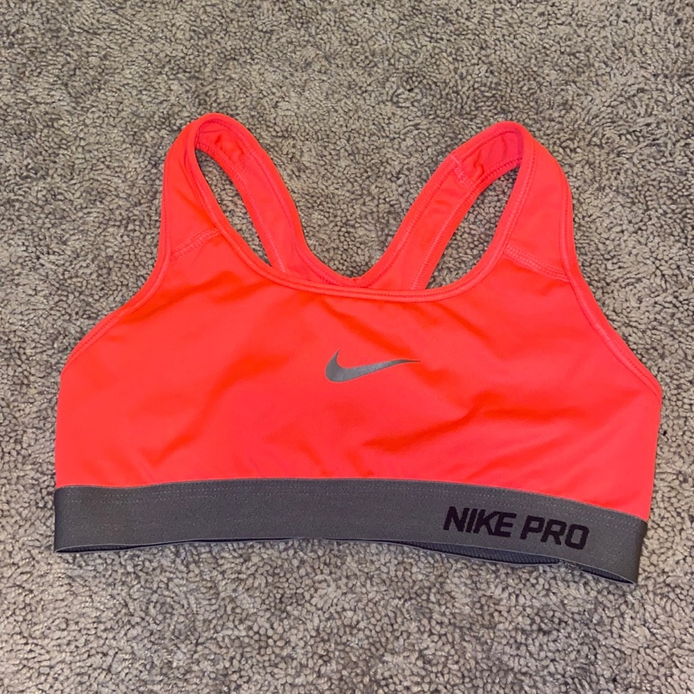 Nike sports bra